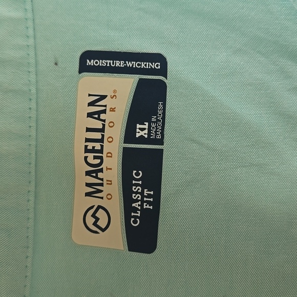 Magellan Outdoors Happy Camper Sleeveless Shirt Moisture Wicking XL Hiking - Picture 5 of 7